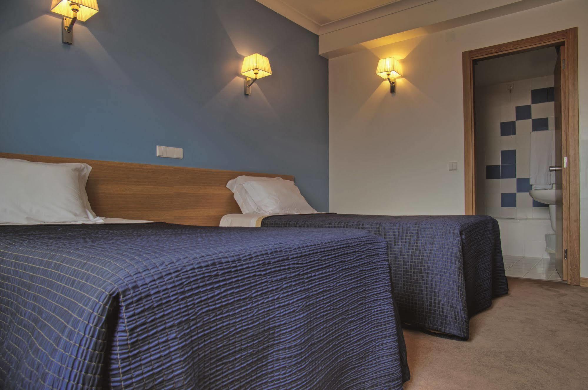 Stay Hotel Leiria Centro Bagian luar foto
